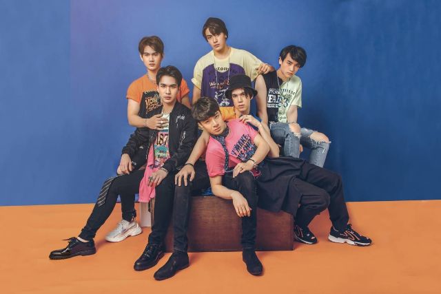 6 หนุ่ม The Six Moons  "2MOONS2" The Series  ชวนฟินใน แฟนมีท  FULLMOON THE PARTY