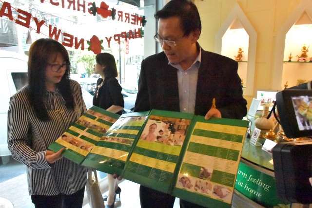 กรมสนับสนุนบริการสุขภาพ จับกุม ร้านนวดแอบแฝง ก่อน "คลิปดังทั่วเอเชีย" สมใจชาวจีนใจดี โปรโมทนวดไทย ก่อนขึ้นมรดกโลก